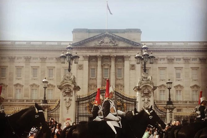 London with a Local (Historical) - Why This Piccadilly Circus to Trafalgar Square Walk Is a Great First Stop