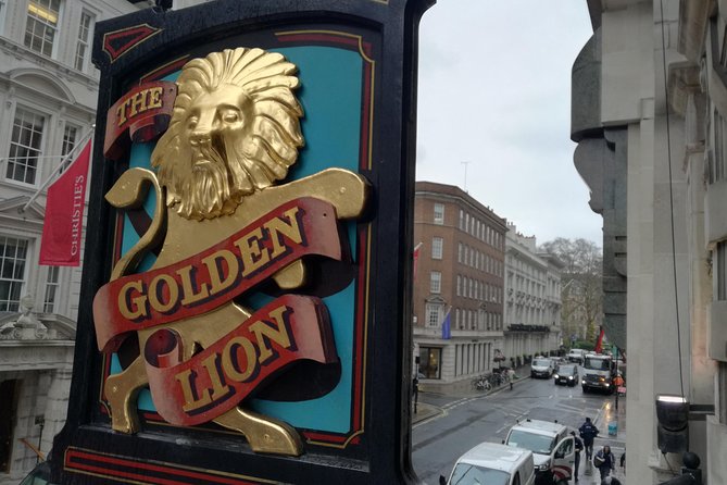 London with a Local (Historical) - Stop by stop: Piccadilly Circus, West End, and St. Jamess on foot