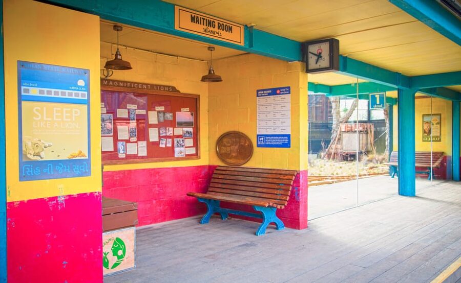London Zoo: Entry Ticket - Food, toilets, and comfort breaks that keep the day from feeling hard