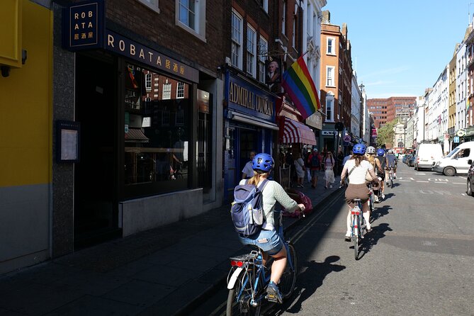 Love London Bike Tour - Chinatown and Covent Garden: Neighborhood Texture, Good Photos, Easy Finish