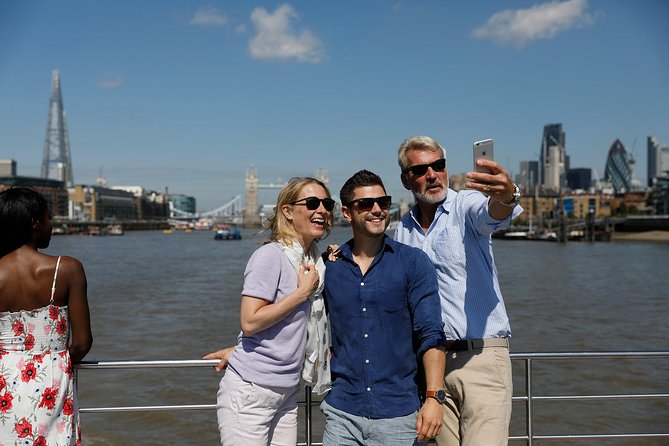 Lunch River Cruise on the Thames with 2-Course Meal - Drinks, service, and that London-friendly wait-and-see vibe