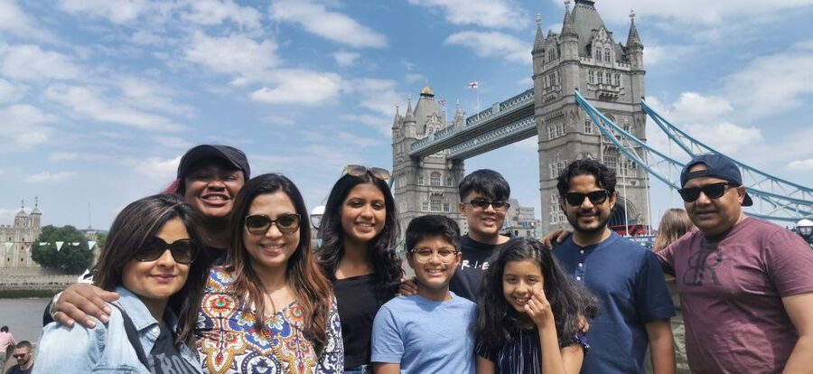 Luxury Private Tour in London with Lunch - Meeting at Charing Cross Underground, The Easiest Starting Line