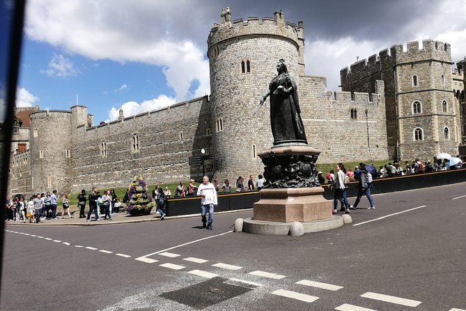 Luxury Private Vehicle Day Hire from & to London via Stonehenge & Windsor Castle - Price and Value for Up to Six, Plus Who It Fits