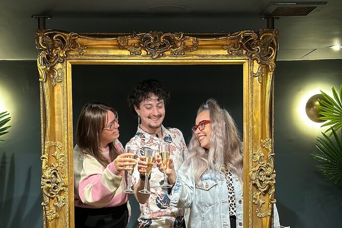 Madame Tussauds London Fast Track and Champagne Experience - Off-Peak Tickets: How to Choose a Calmer Visit