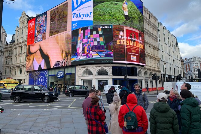 Magical Movies of London Harry Potter Tour - Trafalgar Square and the filming-meets-city-center moment