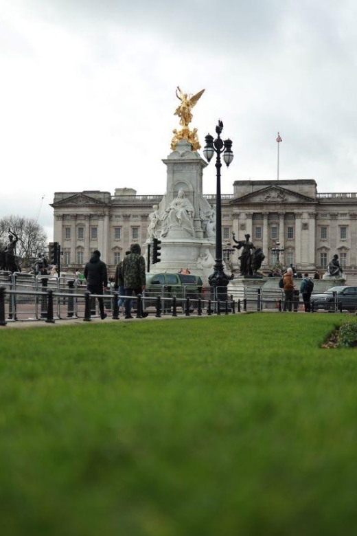 Majesty in Motion: Exploring Westminster's Royal Legacy - The role of the guide, Nick, and why his pace feels right