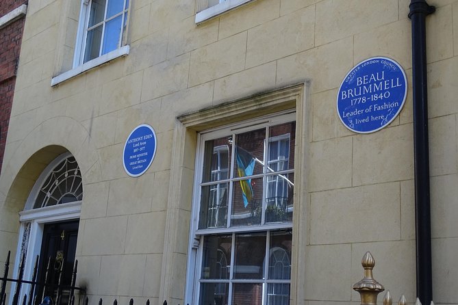 Mayfair, London's famous aristocratic village - Exclusive, Private Walking Tour - Stop 4: Bond Street, Old and New, plus a Norman Hartnell connection