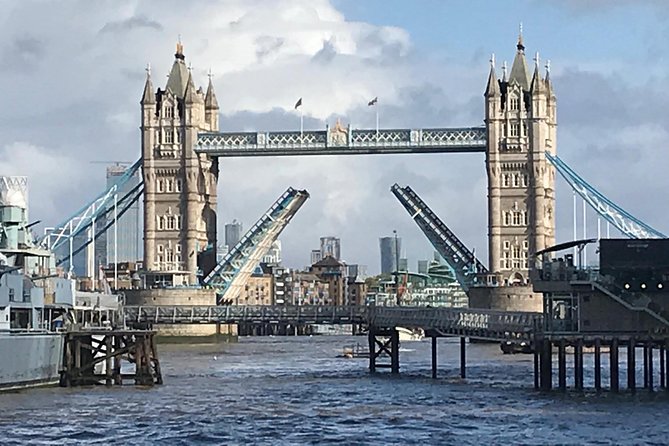 Medieval London: A Self-Guided Audio Tour from Monument to the Tower of London - Logistics that matter: start, end, and timing