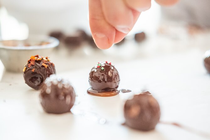 Melt Chocolate's Magical Master Class - Tempering the Chocolate: The Skill That Changes Everything