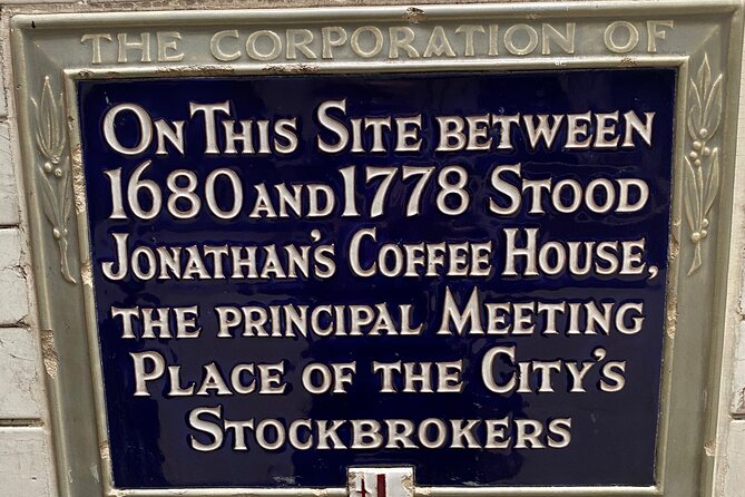Money and Power in the City Sightseeing Tour - Stop 1: Roman and Medieval Beginnings of the Financial District