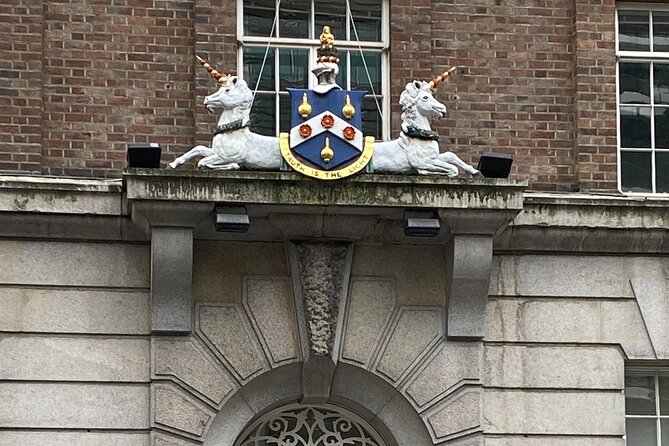 Money and Power in the City Sightseeing Tour - Stop 5: Guildhall and the Rules Behind Medieval Civic Power