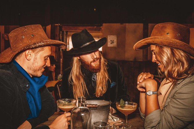 Moonshine Saloon: Western Cocktail Experience in London - East London fun without feeling touristy: the value of a themed bar-show