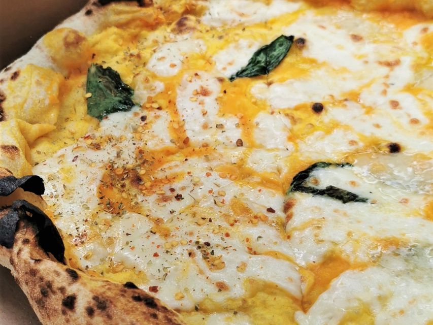 No Diet Club - Best food Tour in East London - Guides make the difference: pace, humor, and real tips