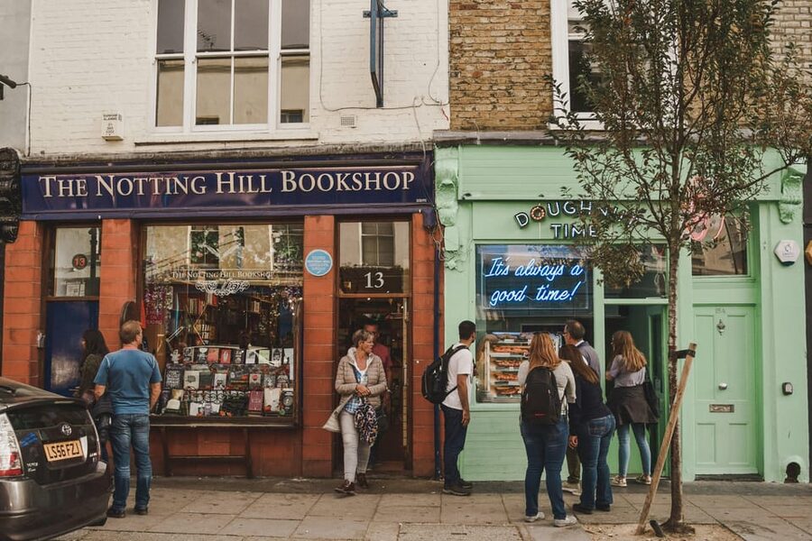 Notting Hill Experience - Portobello Road Market: where the neighborhood energy shows up