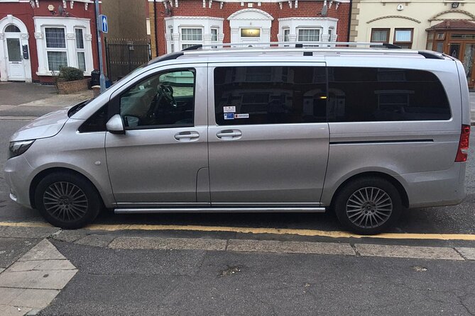 One Way Taxi Transfer from London City Airport to London City - Where the driver meets you at London City Airport