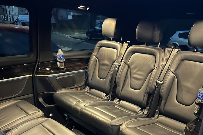 One Way Taxi Transfer from London Luton Airport to London City - Luton pickup that actually starts in the arrival hall