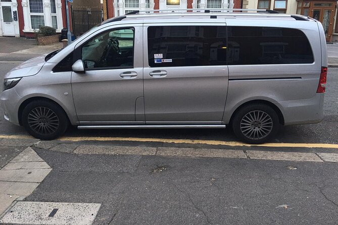 One Way Taxi Transfer from London to Heathrow Airport - Clean, Air-Conditioned Comfort, With Bottled Water Included