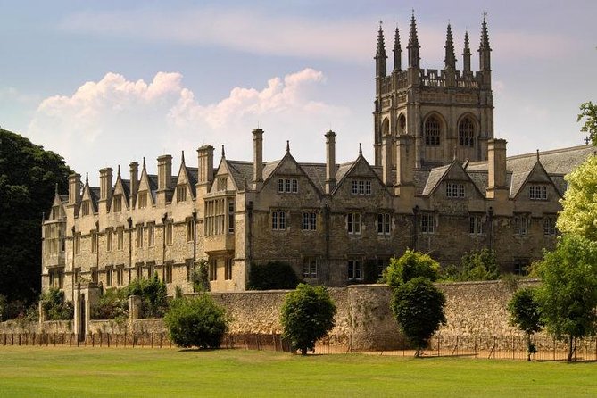 Oxford & Cambridge Universities Tour - Christ Church: Honey-Stoned Quadrangles and a Small Cathedral Role