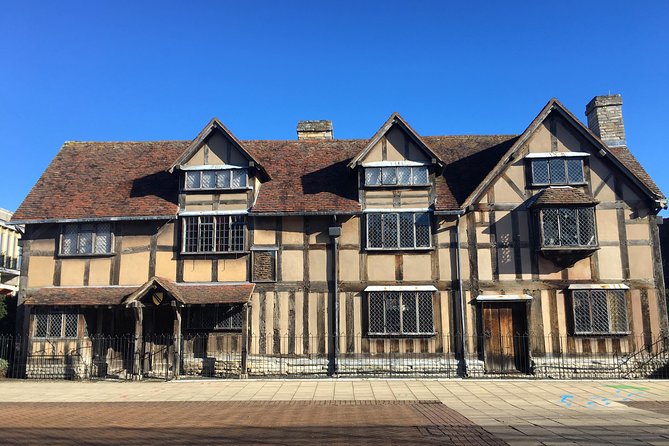 Oxford, Stratford-upon-Avon & Cotswolds Day Trip from London - Getting On the Coach at Victoria Coach Station Without Losing Your Mind
