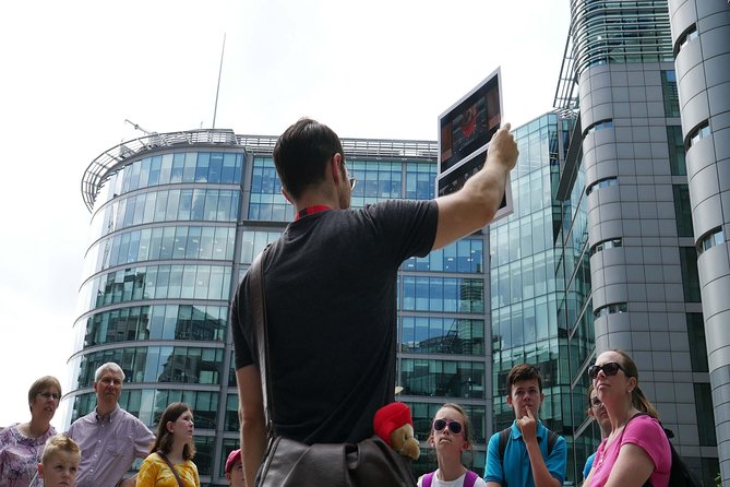Paddington Bear Walking Tour - Paddington Station start: the moment you get oriented fast