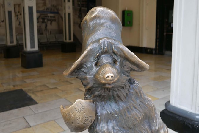 Paddington Bear Walking Tour - Little Venice: canals, film locations, and a very walkable change of mood