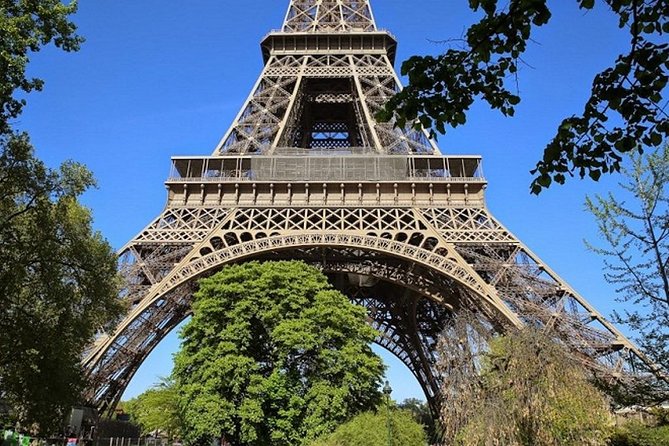 Paris by Rail with Sightseeing Bus and River Seine Lunch Cruise - Champs-Élysées and Place de la Concorde: the Paris warm-up