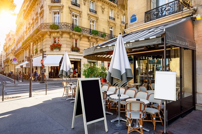 Paris Tour via Eurostar, with Seine Cruise and Travelcard - One Hour on the Seine Cruise: The Best Trade for Low Effort