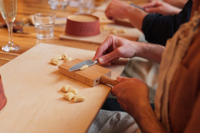 Pasta Making with Unlimited Prosecco in London's West End - Key things you’ll notice in this West End pasta class
