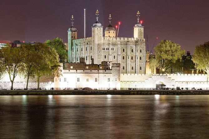 Postcard London - The Point of This Postcard London Walk: Time-Smart Tower to London Bridge