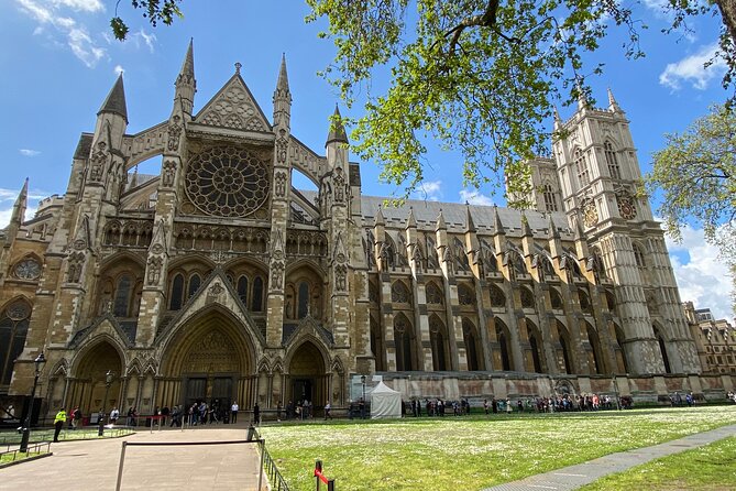 Priority Access Tour of Westminster Abbey with London Eye option - Meeting point that actually works: Westminster Abbey Shop, Dean’s Yard