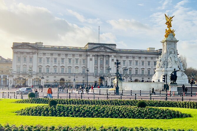 Private 3-Hour London Tour with Pickup – Explore Iconic Landmarks - How the private ride keeps Westminster and the City realistic
