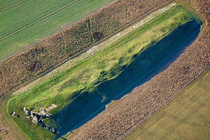 Private Archaeologist Guided Tour Stonehenge, Salisbury & Avebury - Durrington Walls: the builder’s village and why it matters