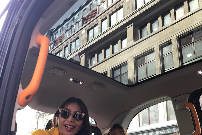 Private Beatles and London Rock Tour in Electric Taxi - Savile Row: The Last Performance Place and the Secret Escape Club