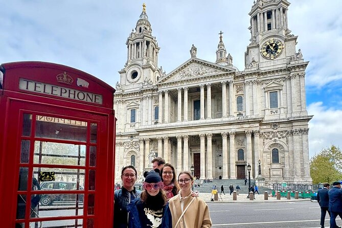 Private Big Sights Taxi Tour of London - Shakespeare’s Globe and the London Eye, two icons that set up a longer visit