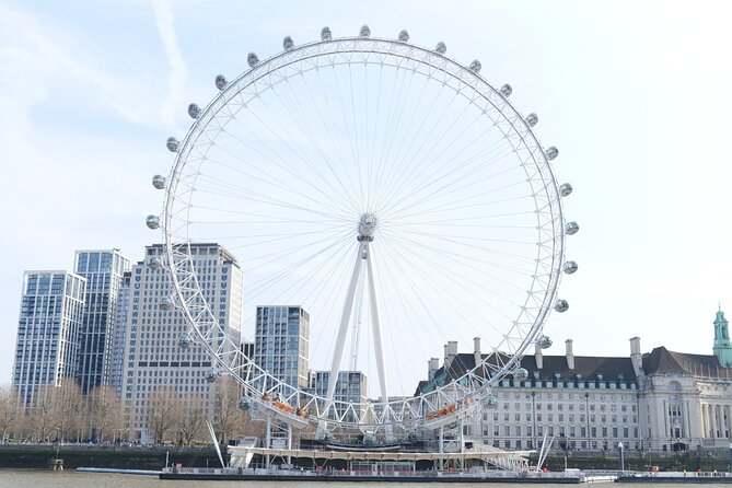 Private Bike or eBike Gold Classic Tour London - Your guide’s style is the real difference