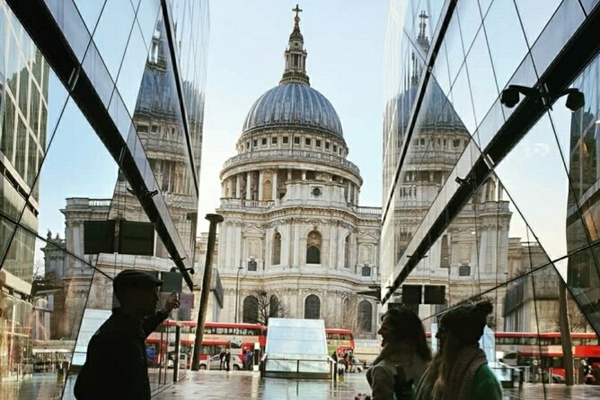 Private Black Cab Tour of London's Iconic Landmarks - London Eye, Big Ben, and Houses of Parliament Without the Maze