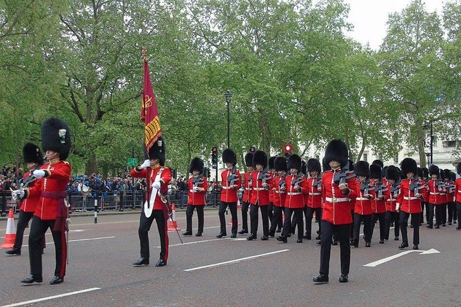 Private Changing of the Guard Experience - Private Changing of the Guard in London, why your view is the whole point