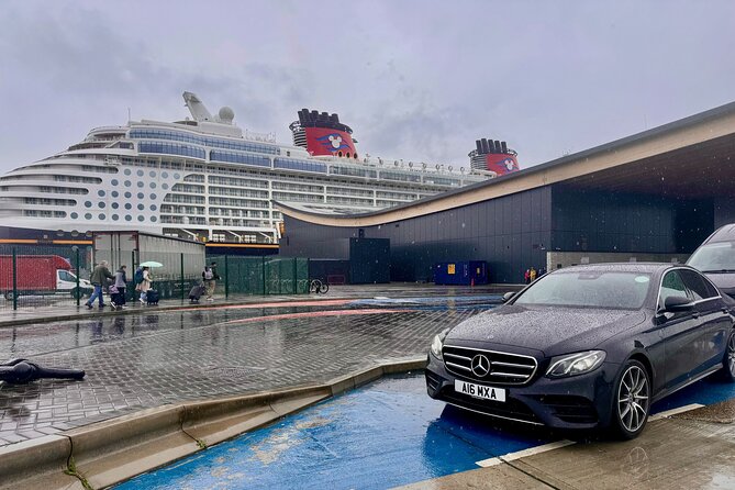 Private Chauffeur-London Heathrow from/to Southampton Cruise Port - Southampton cruise port pickup: ship tracking and nameboard meeting