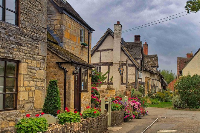 Private Cotswolds and Stratford upon Avon - How the Private Door-to-Door Pickup Sets the Tone