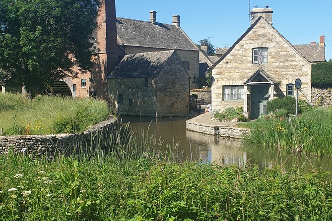 Private Cotswolds and Stratford upon Avon - Lower Slaughter: Short Time, Big Views to Walk Off the Train-Jolt Feeling