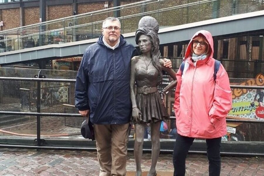 Private Custom Tour with a Local Guide London - Main sights outside, plus the neighborhoods in between