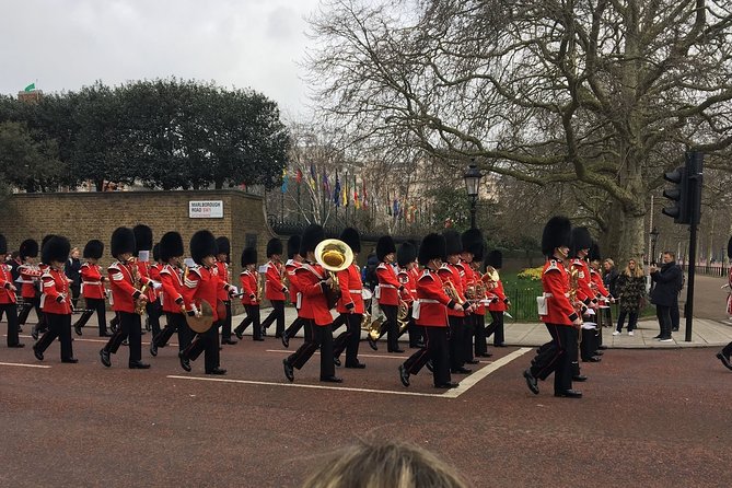 Private Custom Walking Tour: Half Day Sightseeing Tour of London - Weather and time: why it works in rain and why you should dress for it