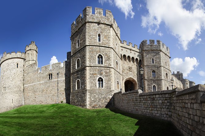 Private Day Tour to Bath and Windsor Castle - The private drive between Bath and Windsor: where the day stays fun