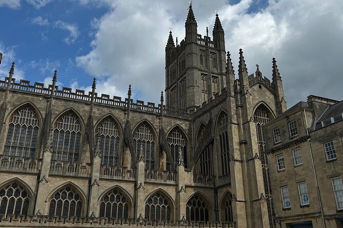 Private Day Tour to Stonehenge, Bath and The Cotswolds - Tickets, lunch, and what you should budget