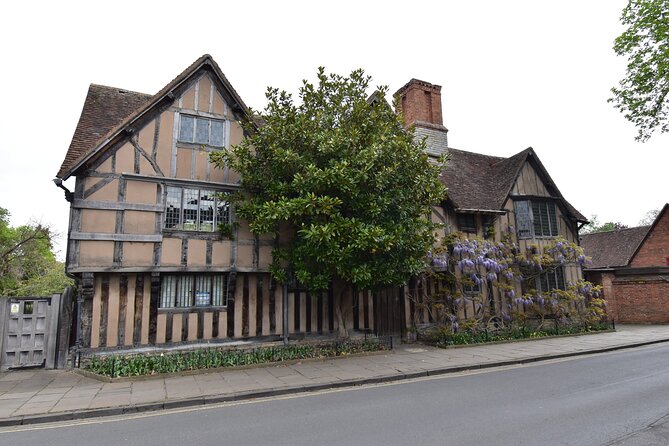 Private Day Tour to Stratford-Upon-Avon - All things Shakespeare - Hobsons Patisseries: the break that keeps the day from cracking