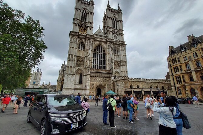 Private Day Tours in London - Churchill War Rooms and Westminster Abbey: A Shockingly Moving Pair