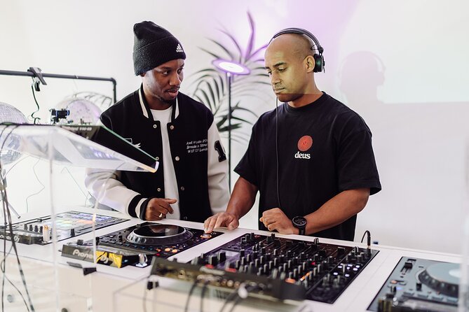 Private DJ Class - Why a private class makes the lesson easier (and less stressful)
