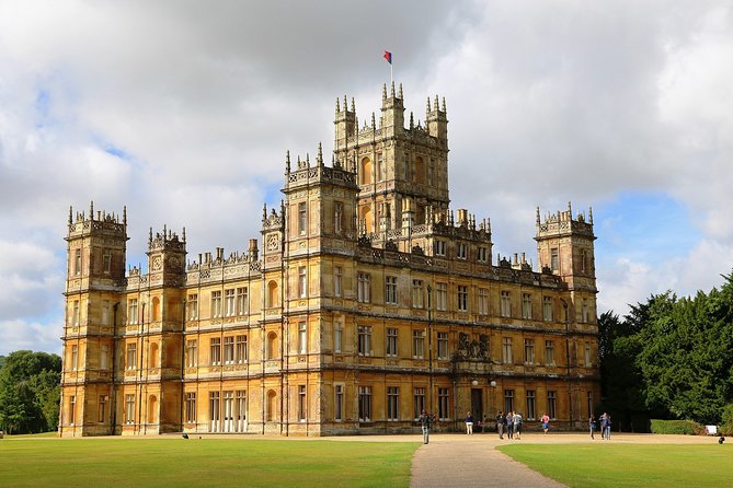 Private Downton Abbey Tour, including Bampton, Cogges Farm, and Highclere - Key Reasons This Downton Abbey Tour Feels Worth It