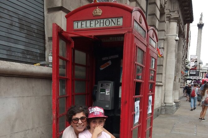 Private Driver Guided Tour of London - Buckingham Palace photo stop with room for real street time