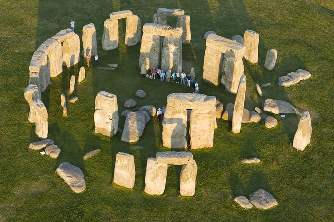 Private driver guided tour Stonehenge - Who should book this Stonehenge private driver day